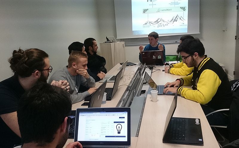 File:EclipseIoTGrenoble2018-Hackathon2.jpg
